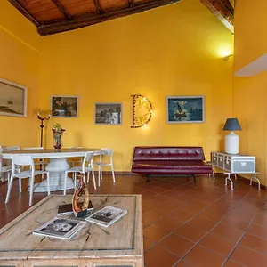 Vicere' Maqueda Guest house